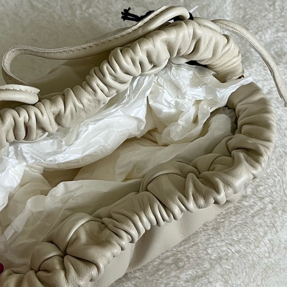 Mansur Gavriel Mini cloud clutch - Picture 12 of 12